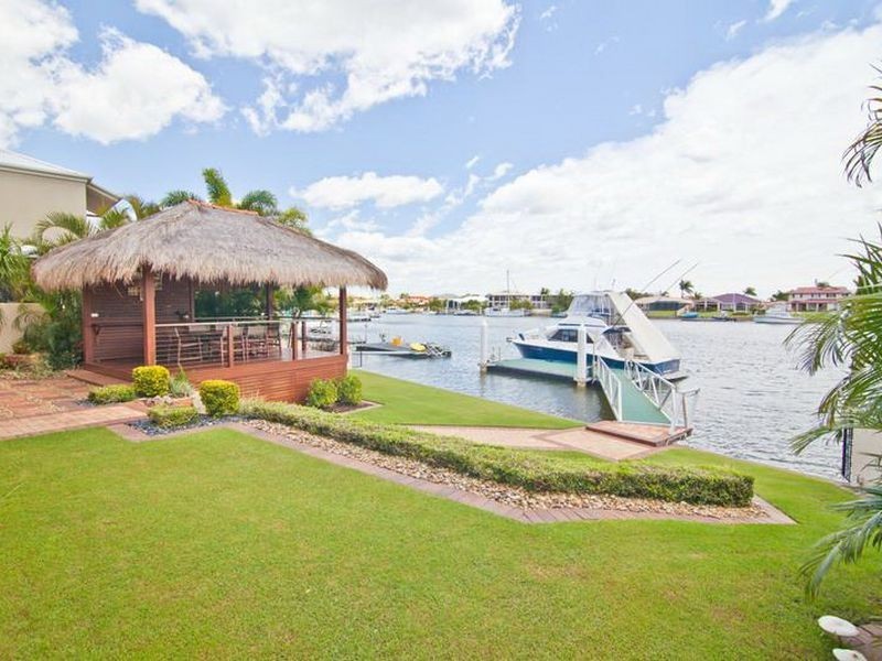 7 Martingale Court, Raby Bay QLD 4163