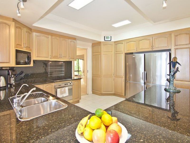 7 Martingale Court, Raby Bay QLD 4163