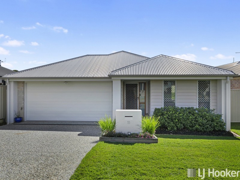 11 Isla Avenue, Redland Bay QLD 4165