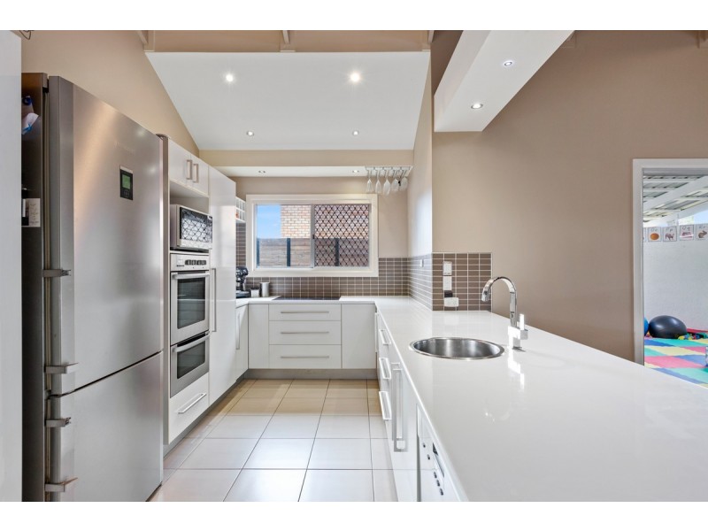 31 Hampshire Crescent, Alexandra Hills QLD 4161