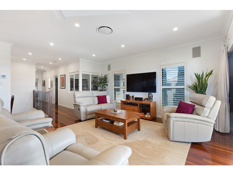 1 Baylink Drive, Redland Bay QLD 4165