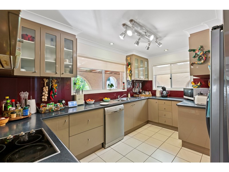 23 Lowanna Terrace, Cleveland QLD 4163