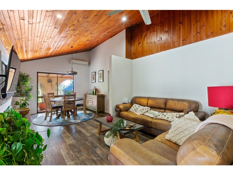 23 Lowanna Terrace, Cleveland QLD 4163