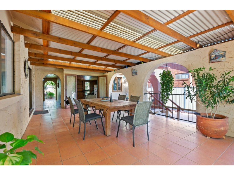 23 Lowanna Terrace, Cleveland QLD 4163