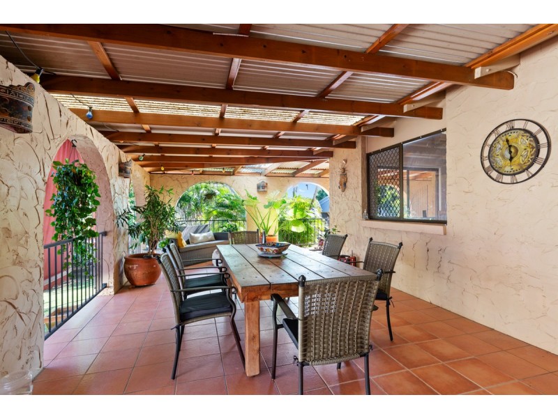 23 Lowanna Terrace, Cleveland QLD 4163