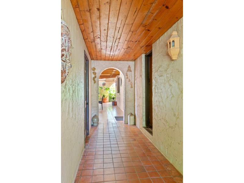 23 Lowanna Terrace, Cleveland QLD 4163