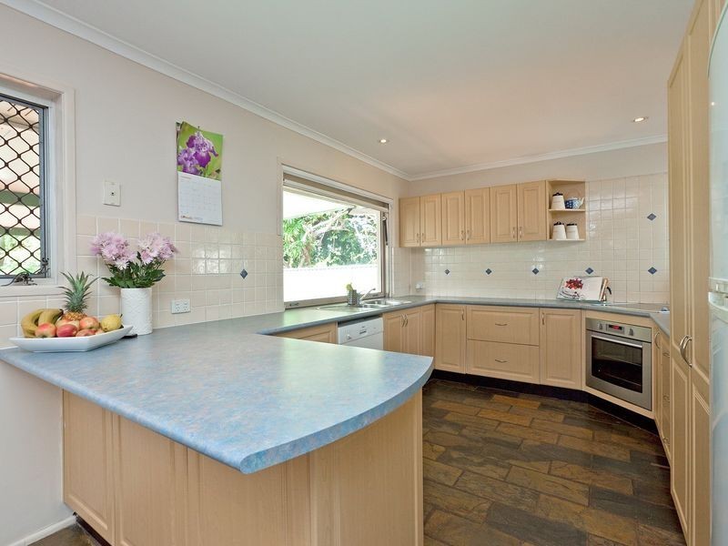 9 Oak Street, Ormiston QLD 4160