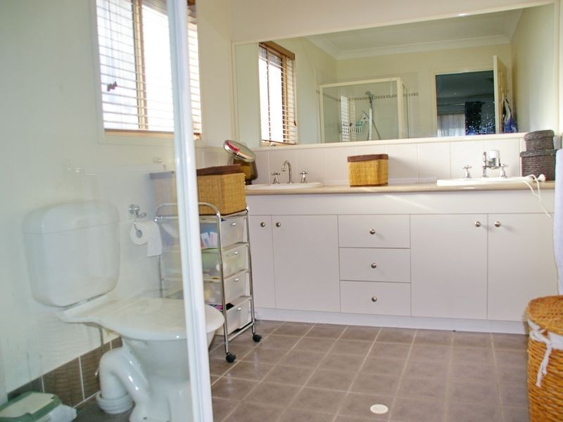 4 Thornlands Road, Thornlands QLD 4164