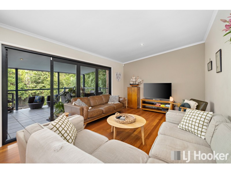 20 Grevillea Street, Redland Bay QLD 4165