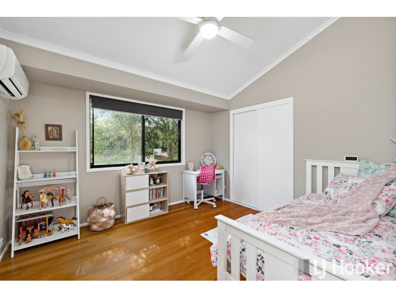 20 Grevillea Street, Redland Bay QLD 4165