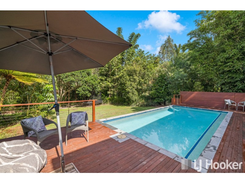 20 Grevillea Street, Redland Bay QLD 4165