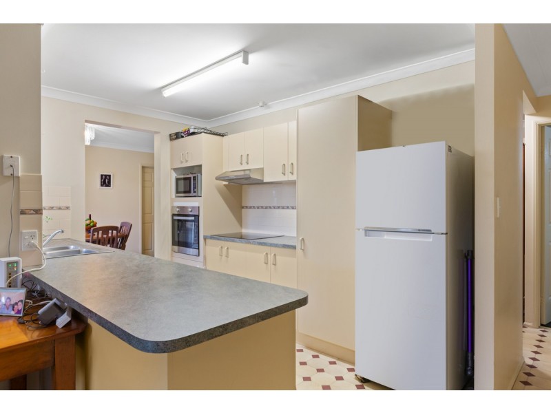3 Westburn Court, Redland Bay QLD 4165
