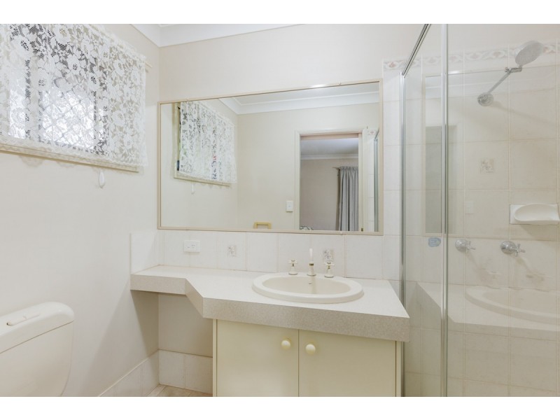 3 Westburn Court, Redland Bay QLD 4165