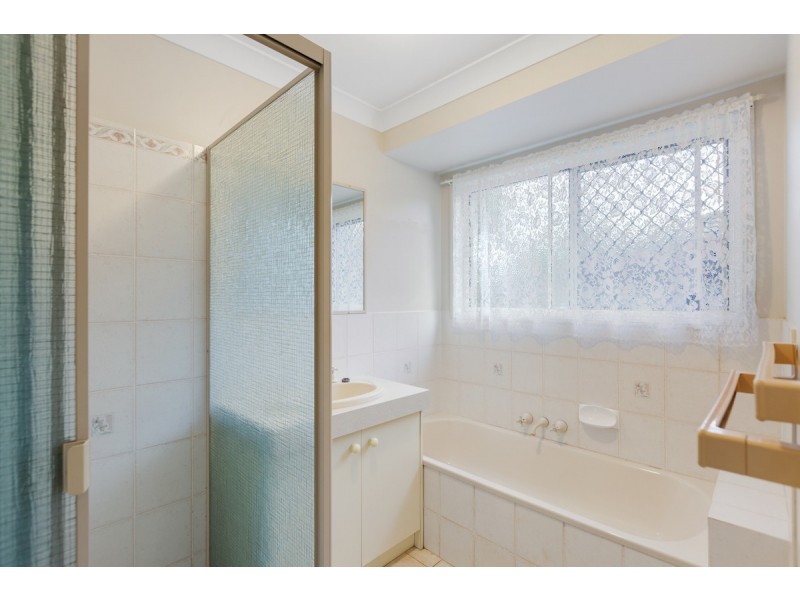 3 Westburn Court, Redland Bay QLD 4165
