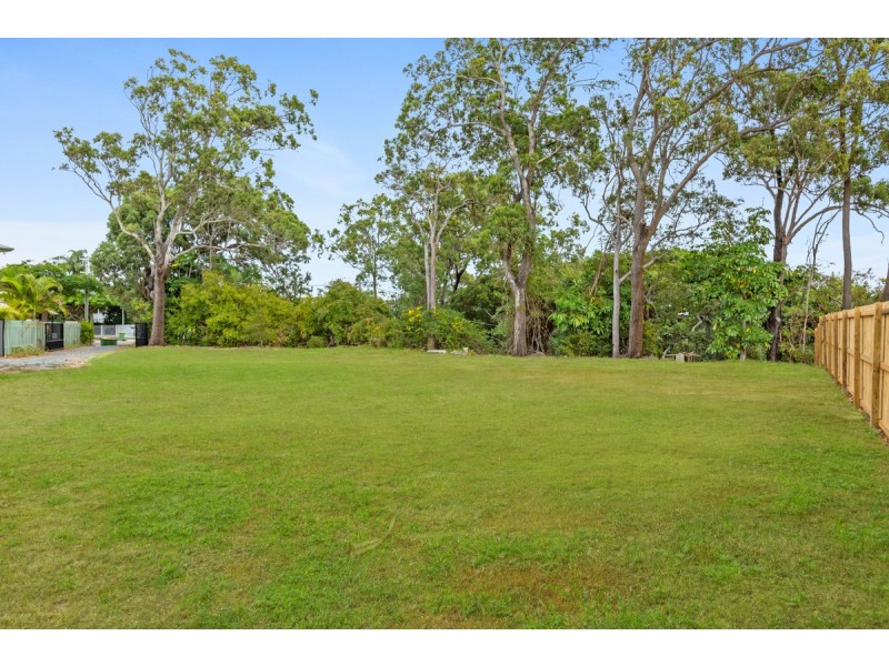 7 Main Road, Wellington Point QLD 4160