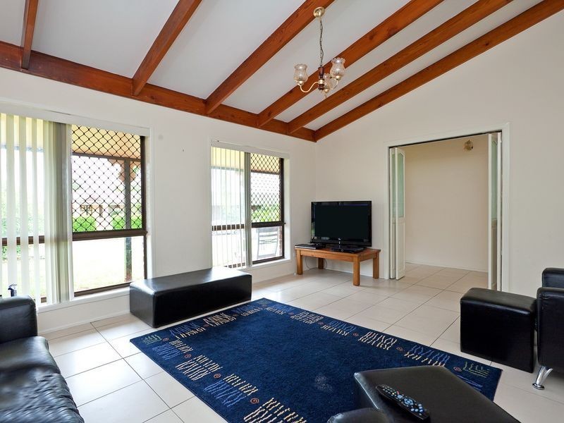 14 Mccullagh Street, Cleveland QLD 4163