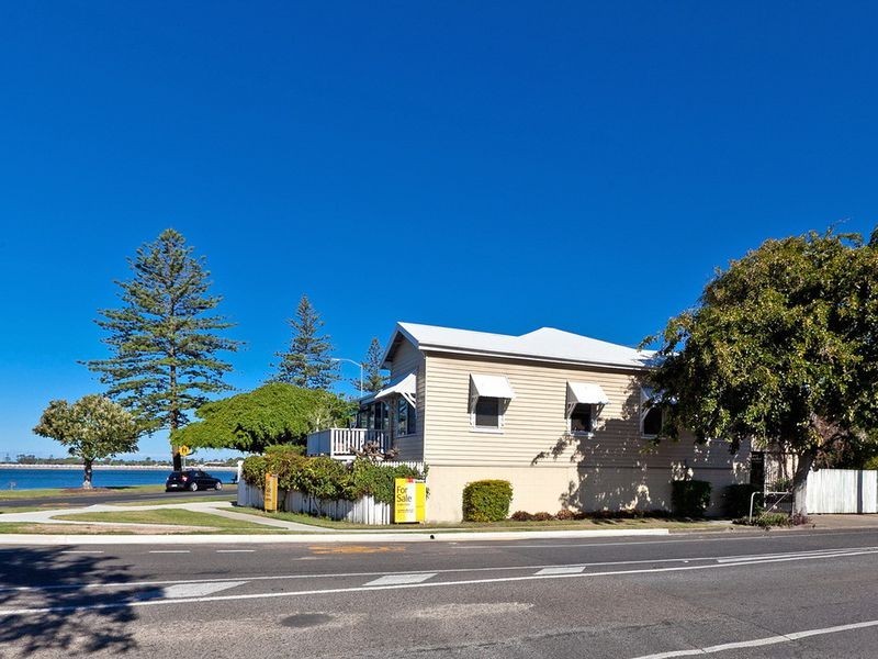 55 Waterloo Esplanade, Wynnum QLD 4178