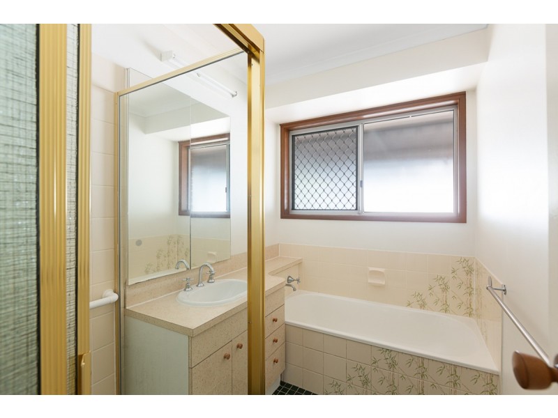 23 Scott Street, Redland Bay QLD 4165