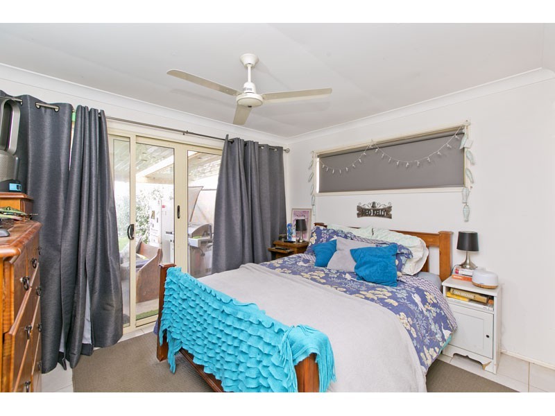 9 Michael Street, Redland Bay QLD 4165