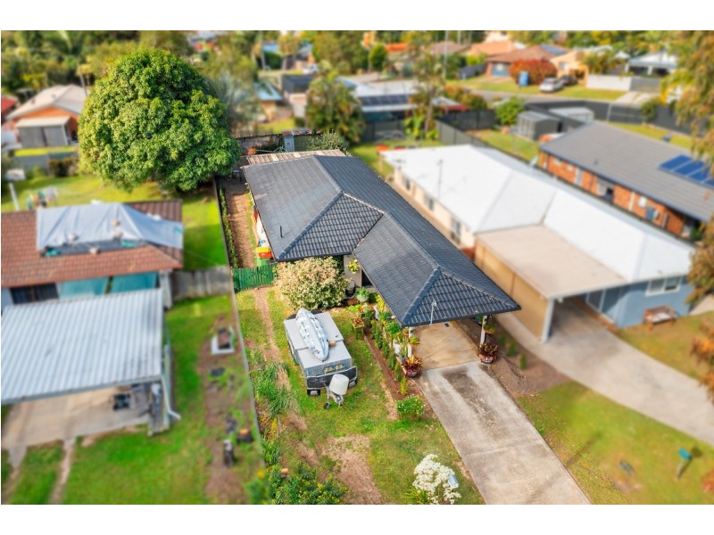 9 Michael Street, Redland Bay QLD 4165