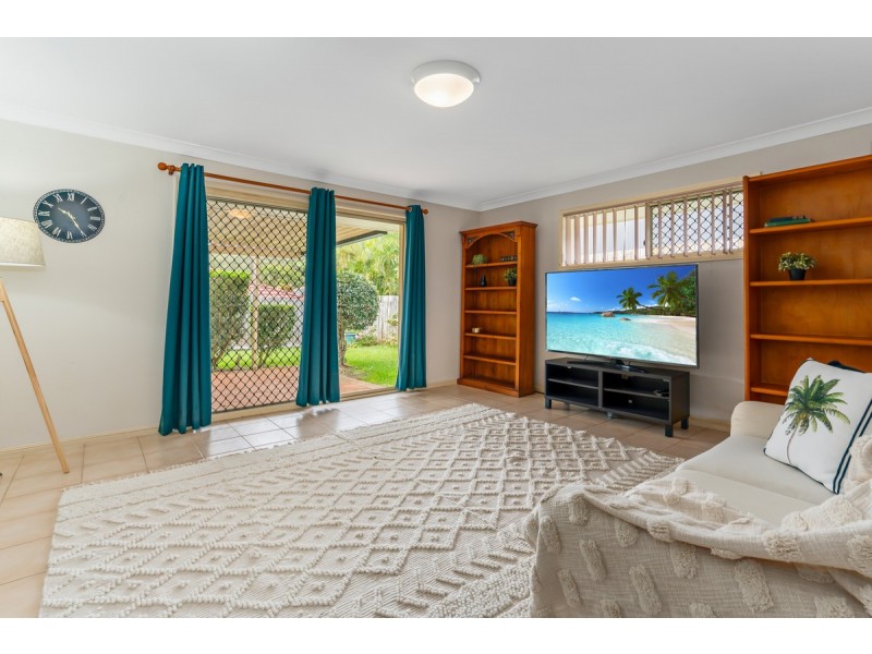 35 Carinyan Drive, Birkdale QLD 4159