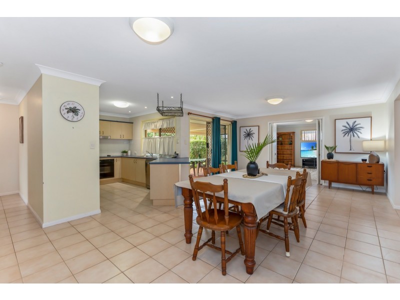 35 Carinyan Drive, Birkdale QLD 4159