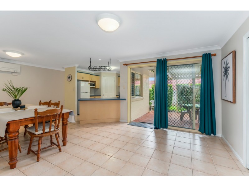 35 Carinyan Drive, Birkdale QLD 4159