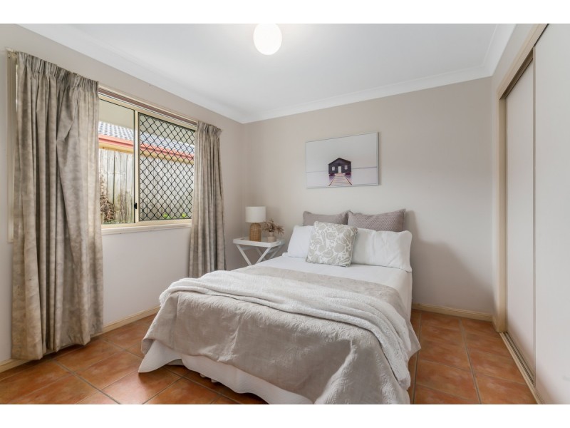 35 Carinyan Drive, Birkdale QLD 4159