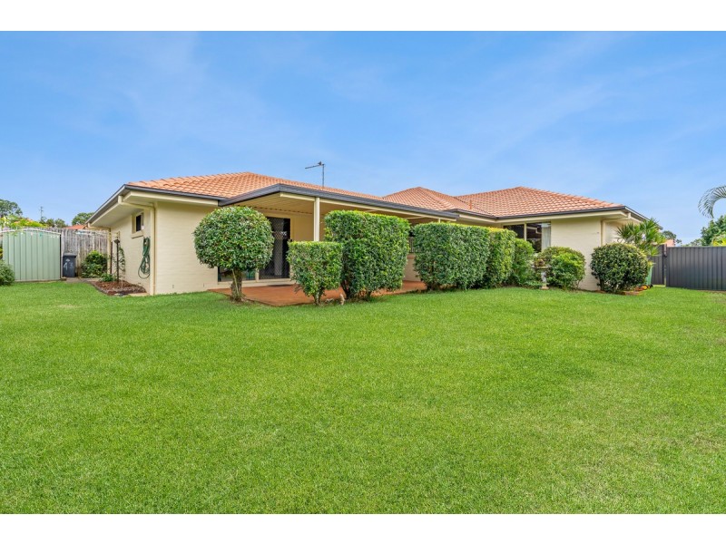 35 Carinyan Drive, Birkdale QLD 4159