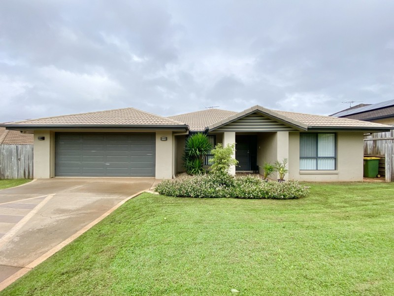 32 Aquila Street, Redland Bay QLD 4165