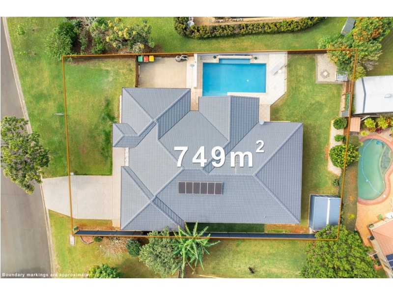 7 Burbank Road, Birkdale QLD 4159