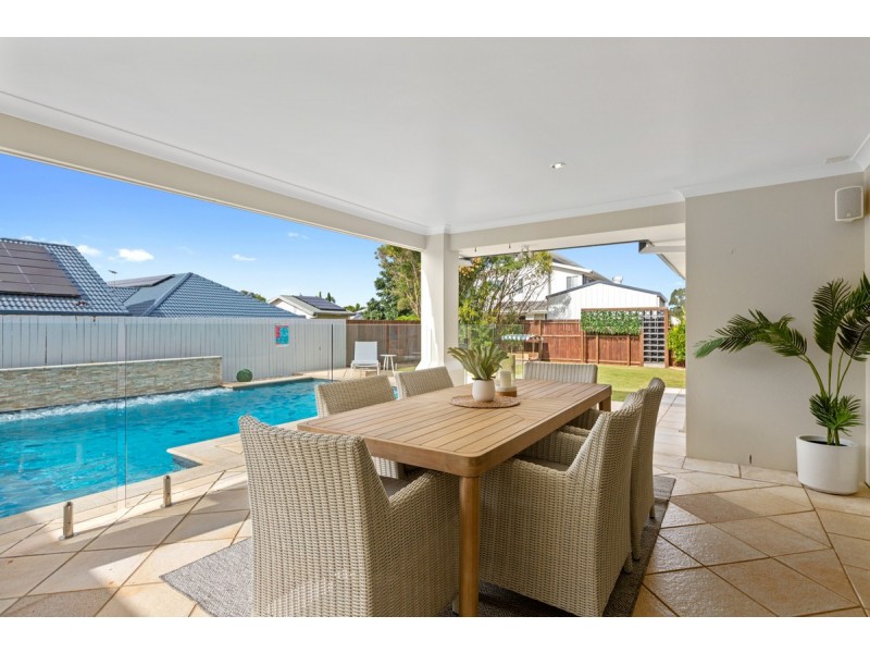 7 Burbank Road, Birkdale QLD 4159