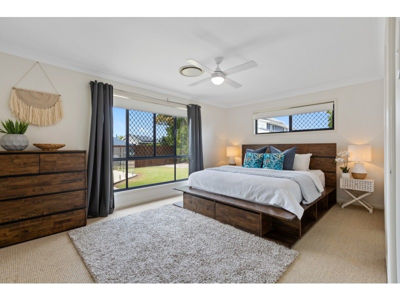 7 Burbank Road, Birkdale QLD 4159