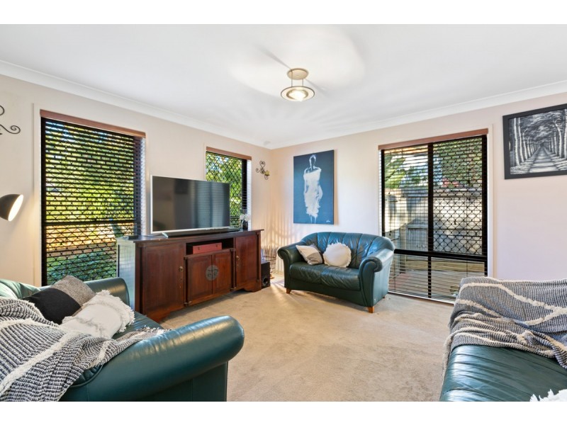17 Seabrae Drive, Redland Bay QLD 4165