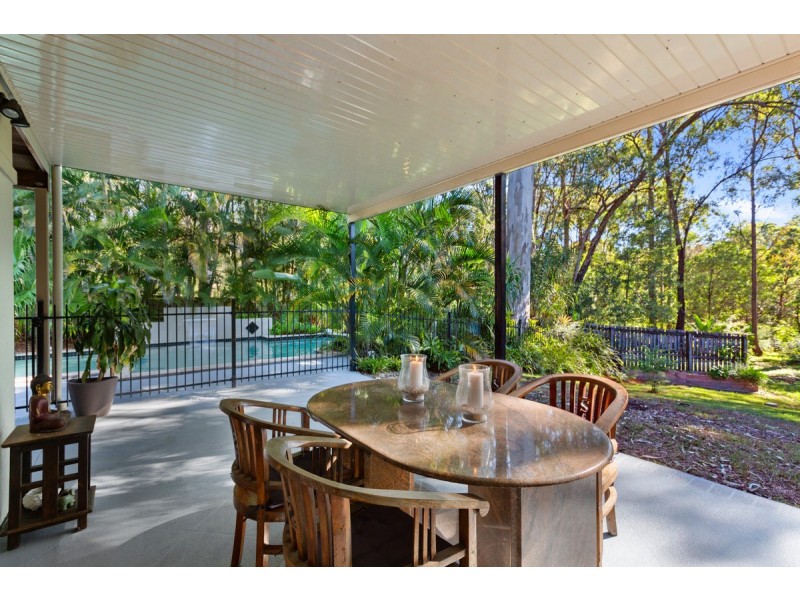 17 Seabrae Drive, Redland Bay QLD 4165
