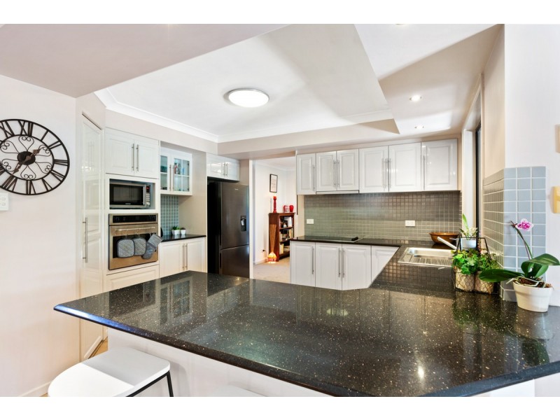 17 Seabrae Drive, Redland Bay QLD 4165