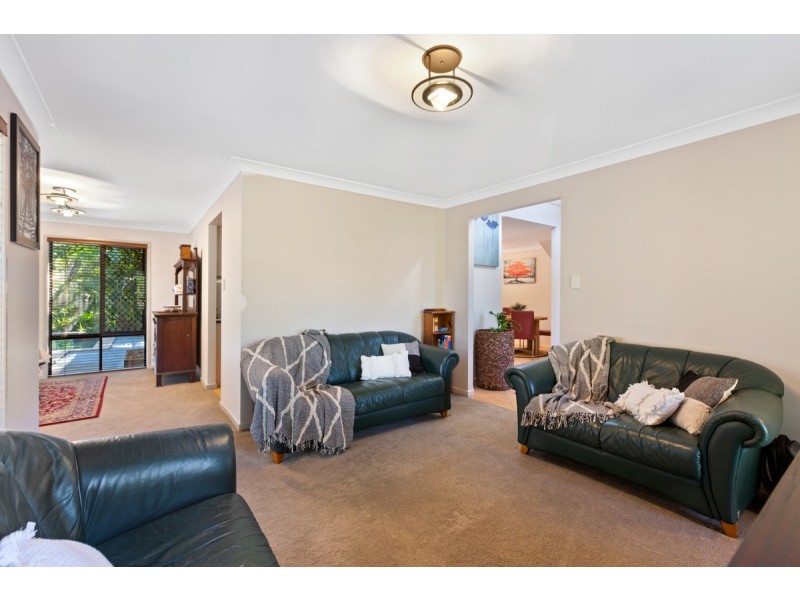 17 Seabrae Drive, Redland Bay QLD 4165
