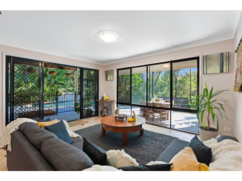 17 Seabrae Drive, Redland Bay QLD 4165