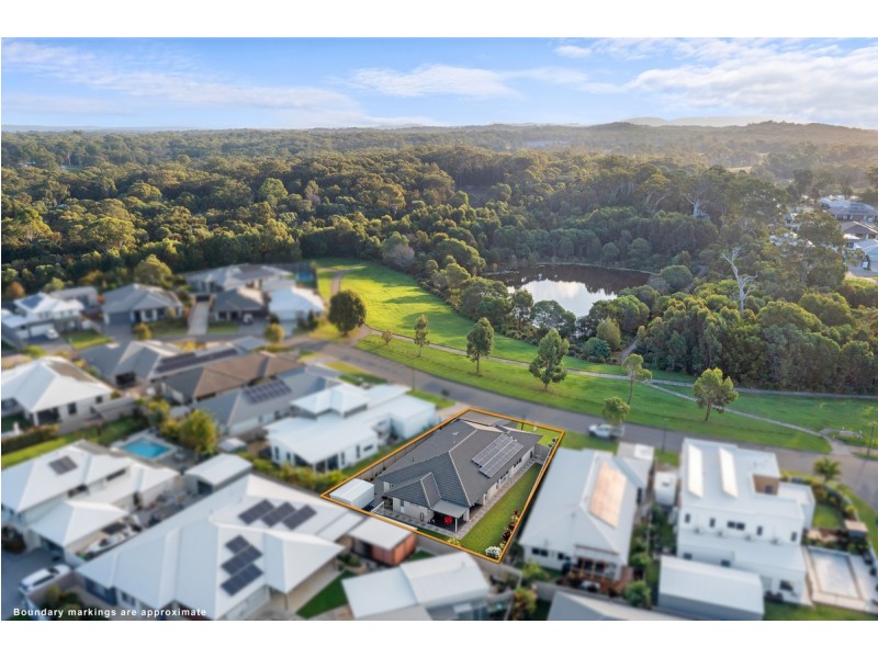 20 Capella Drive, Redland Bay QLD 4165
