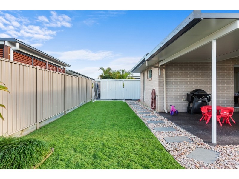 20 Capella Drive, Redland Bay QLD 4165