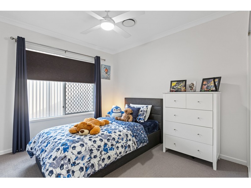 20 Capella Drive, Redland Bay QLD 4165