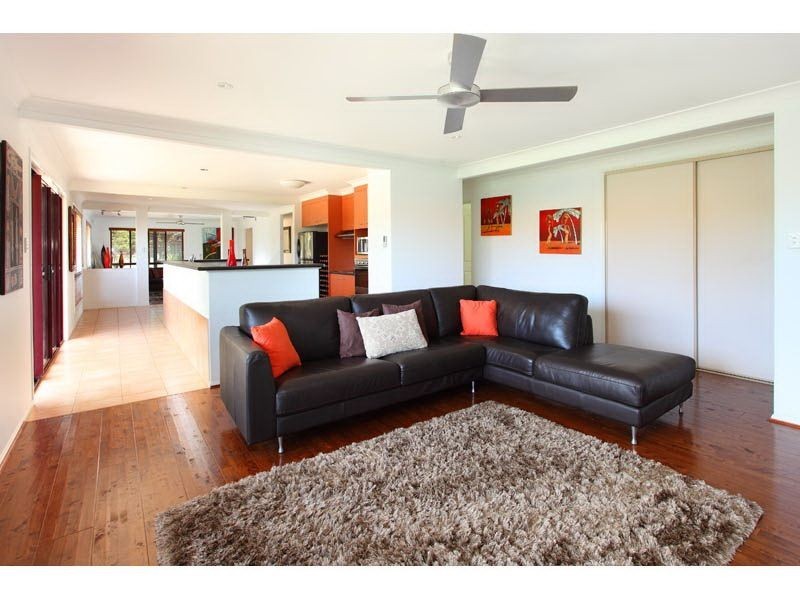 10 Darcelle Place, Ormiston QLD 4160