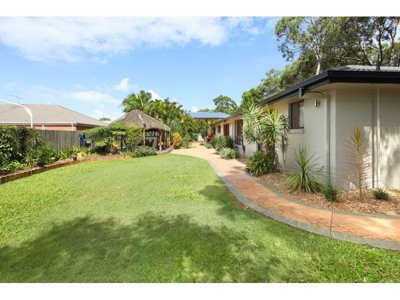 10 Darcelle Place, Ormiston QLD 4160