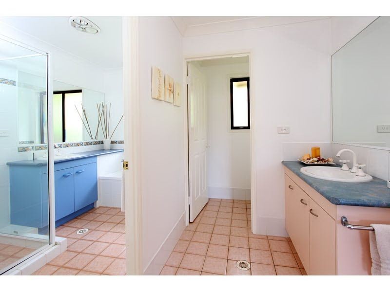 10 Darcelle Place, Ormiston QLD 4160