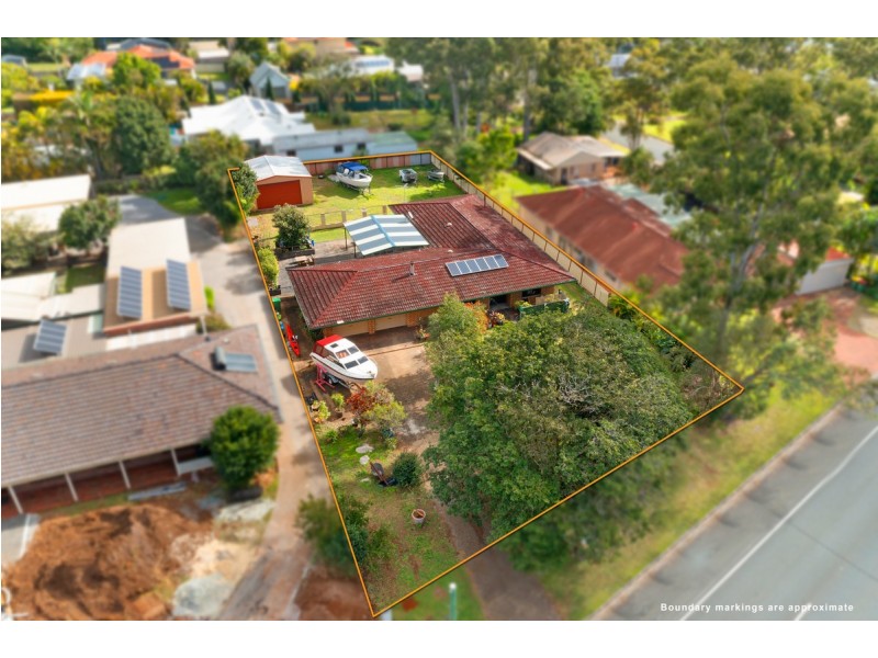 240-242 Mooroondu Road, Thorneside QLD 4158