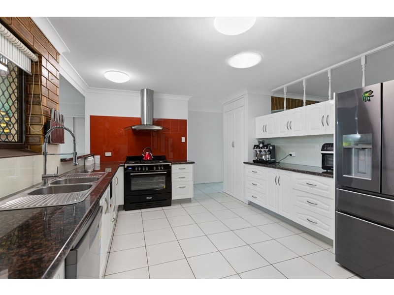 240-242 Mooroondu Road, Thorneside QLD 4158