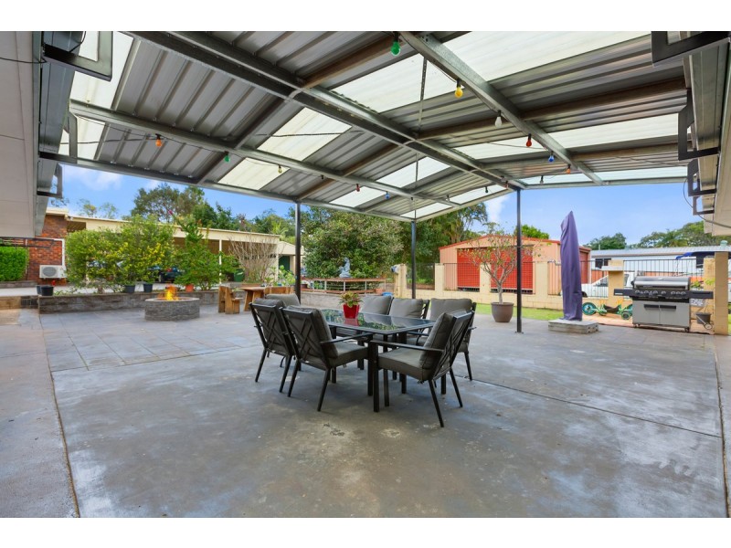 240-242 Mooroondu Road, Thorneside QLD 4158