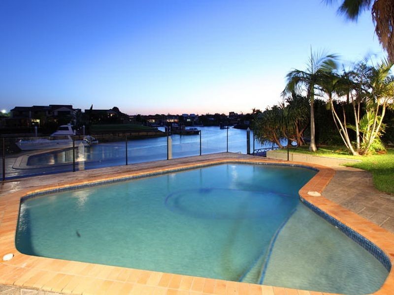 33 Anchorage Drive, Raby Bay QLD 4163