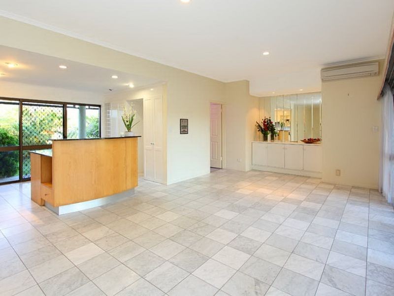 33 Anchorage Drive, Raby Bay QLD 4163