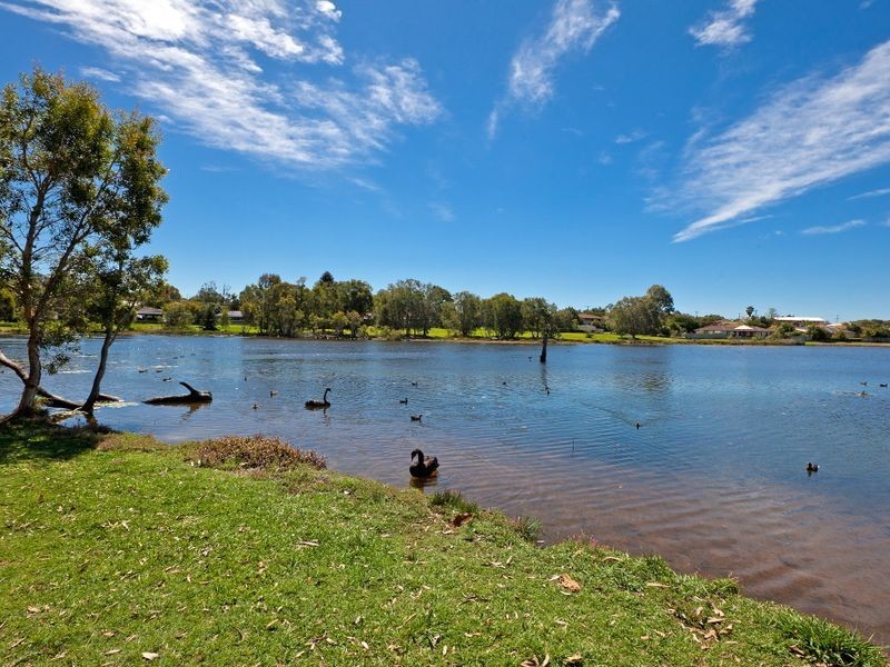 16 Dawn Crescent, Thornlands QLD 4164